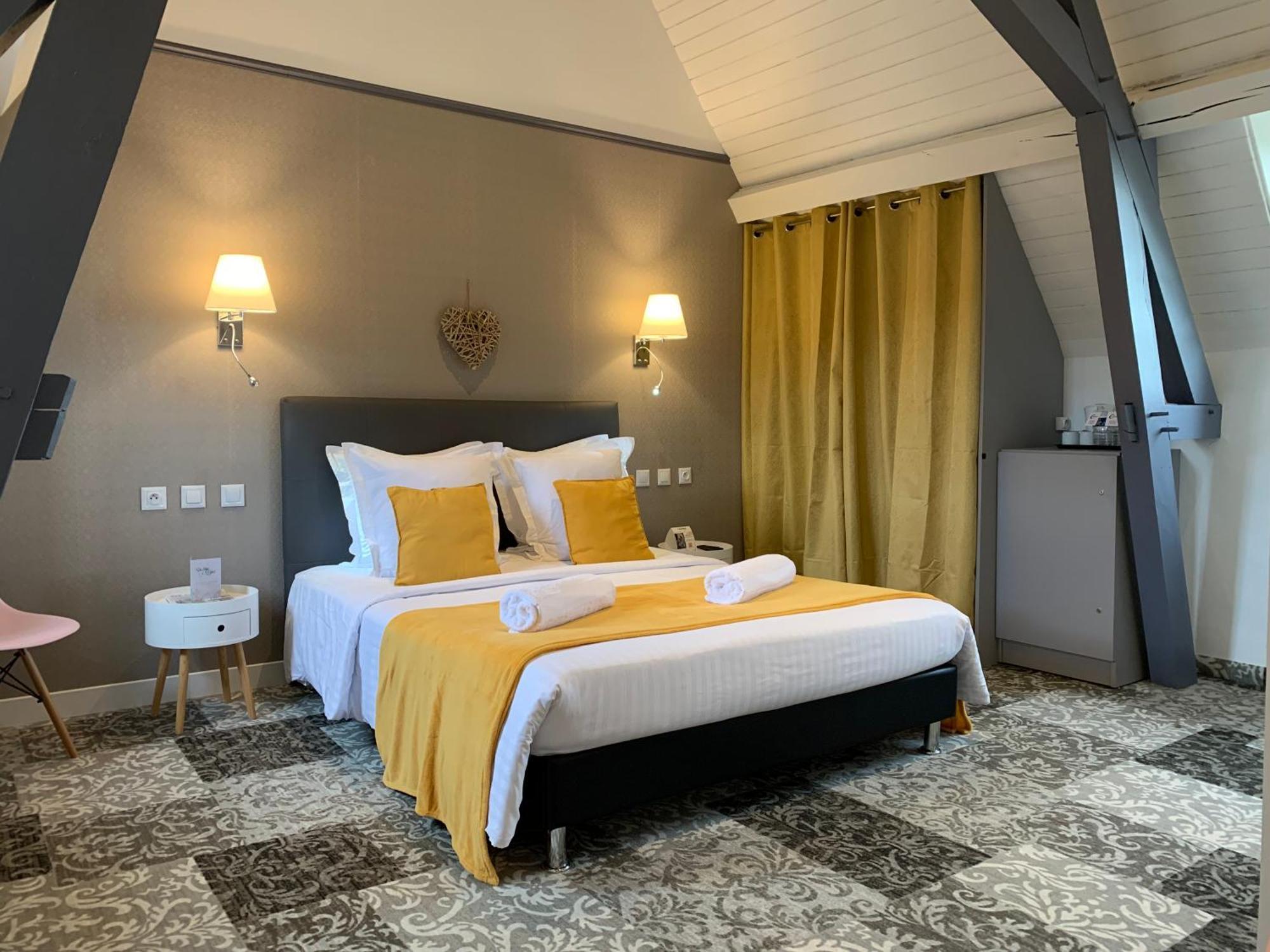 Le Manoir De Pierre Levee, The Originals Collection Otel Tournon-Saint-Martin Dış mekan fotoğraf